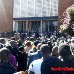 Public at Harare Magistrate's Court for Pastor Evan Mawarire's hearing / Photo Credit: NewsDay